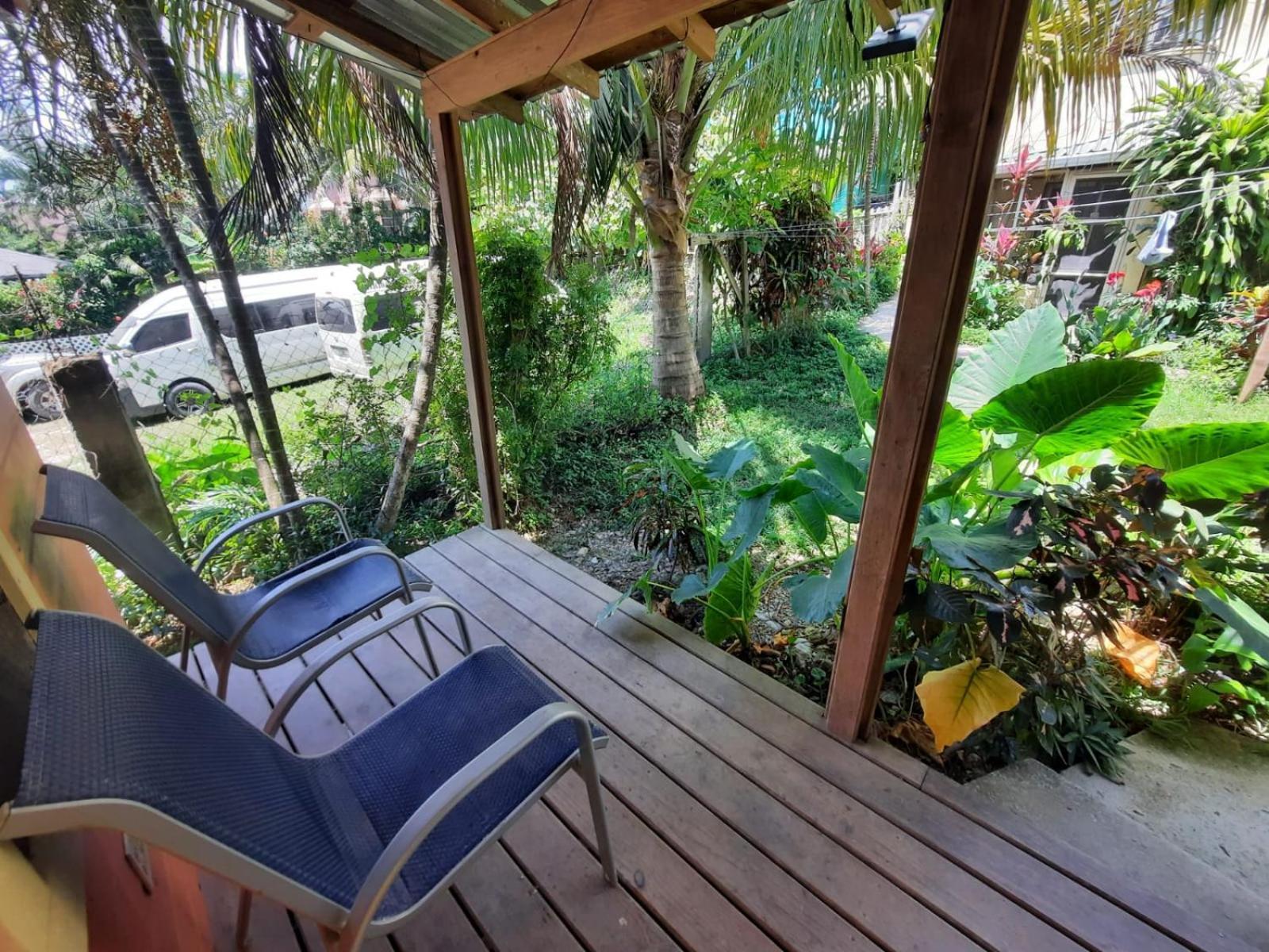 Roatan Backpackers' Hostel Sandy Bay Bagian luar foto