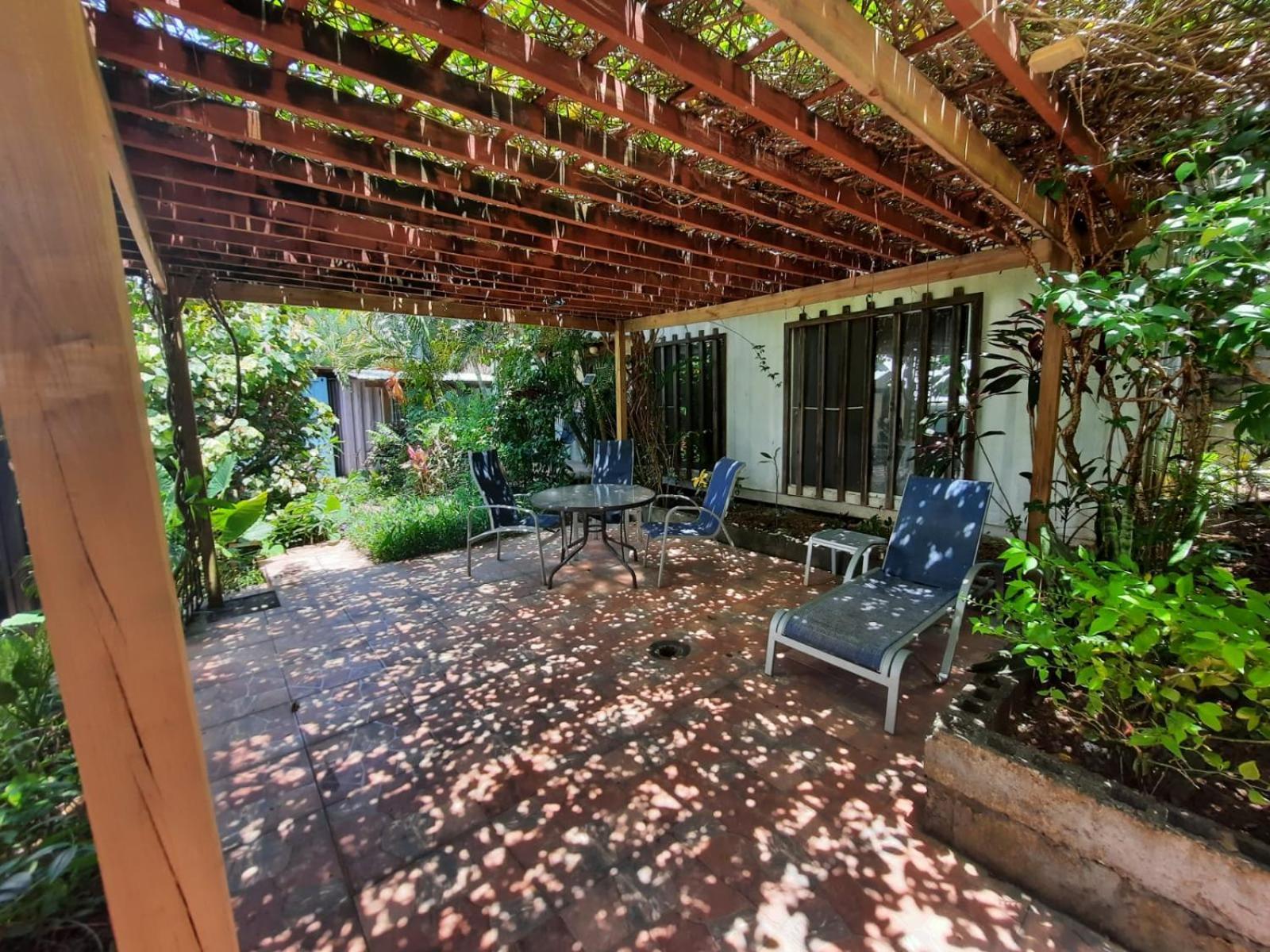 Roatan Backpackers' Hostel Sandy Bay Bagian luar foto