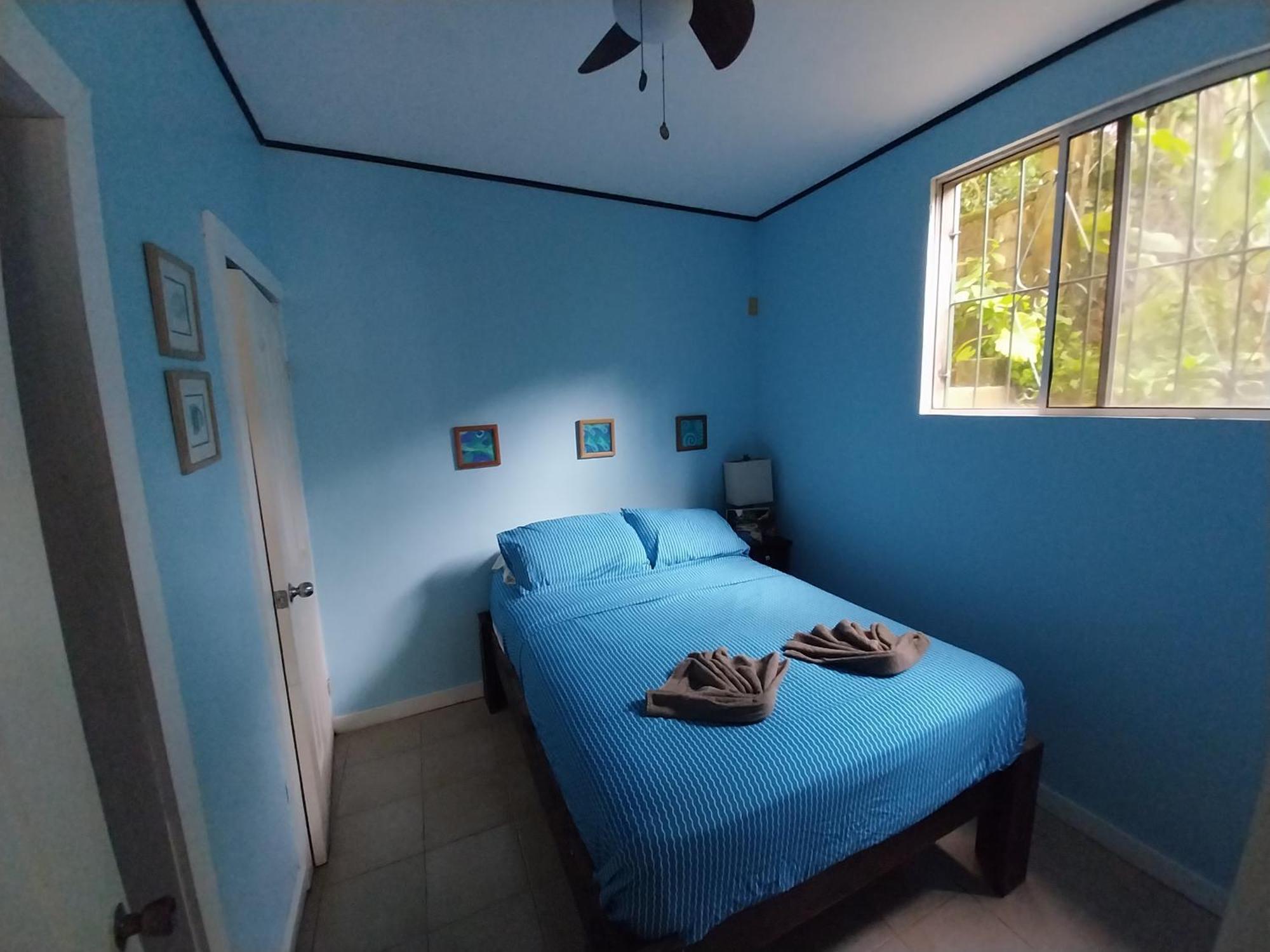 Roatan Backpackers' Hostel Sandy Bay Bagian luar foto